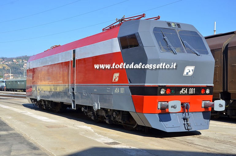 FONDAZIONE FS ITALIANE - Locomotiva elettrica E.454-001