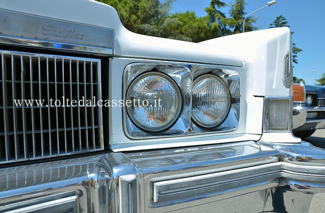 Fanaleria anteriore di Cadillac Eldorado Cabrio