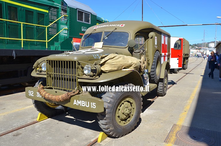 Frontale di ambulanza DODGE WC-54 (4+2) del marzo 1943 (motore 3.872 cc a benzina - 6 cilindri - potenza 92 CV - peso 27 quintali - impianto elettrico a 6 volt)