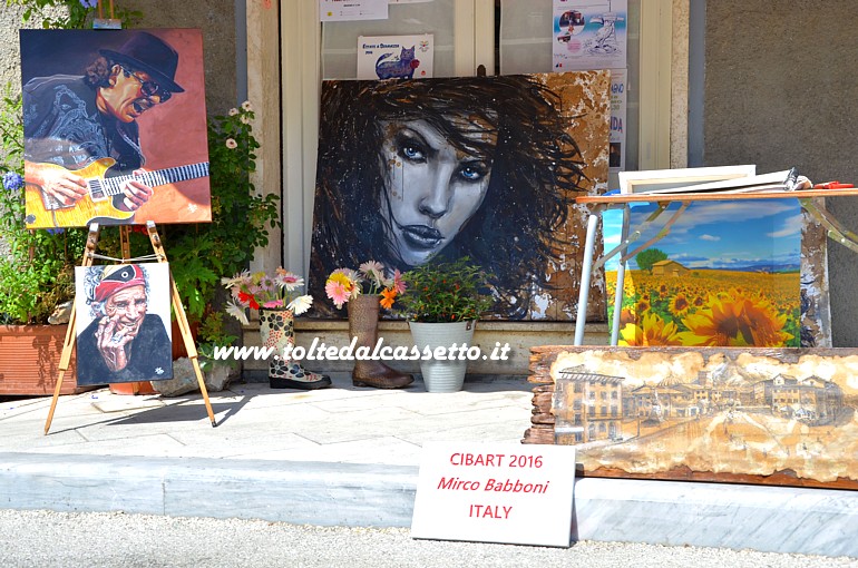 CIBART 2016 (Seravezza) - Ritratti e paesaggi nei quadri di Mirco Babboni esposti in Piazza Carducci