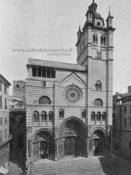GENOVA - In una foto inizio Novecento la Cattedrale di San Lorenzo, costruita sul modello di quelle della Francia settentrionale