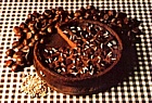Il "castagnaccio", piatto tipico della Lunigiana a base di farina di castagne
