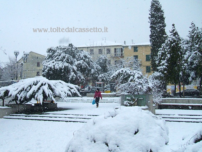 SANTO STEFANO DI MAGRA (Nevicata Febbraio 2013) - La parte centrale di Piazza Garibaldi