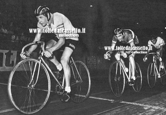 MILANO 1951 - I tre assi del ciclismo italiano Gino Bartali, Fiorenzo Magni e Fausto Coppi si sfidano sulla pista del velodromo Vigorelli