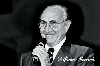 Il conduttore televisivo Pippo Baudo Il conduttore televisivo Pippo Baudo