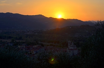 SANTO STEFANO DI MAGRA - Tramonto con eclisse di sole del 12-08-2026 SANTO STEFANO DI MAGRA - Tramonto con eclisse di sole del 12-08-2026