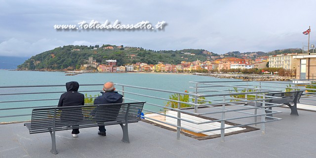 LERICI - Guardando San Terenzo dalla Venere Azzura