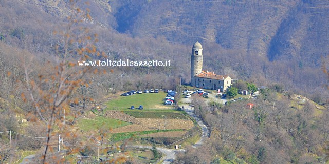 APELLA di LICCIANA NARDI - La torre medievale vista dall'alto