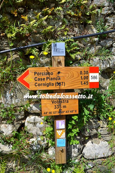 CINQUE TERRE - Segnaletica sentieri del CAI a Volastra