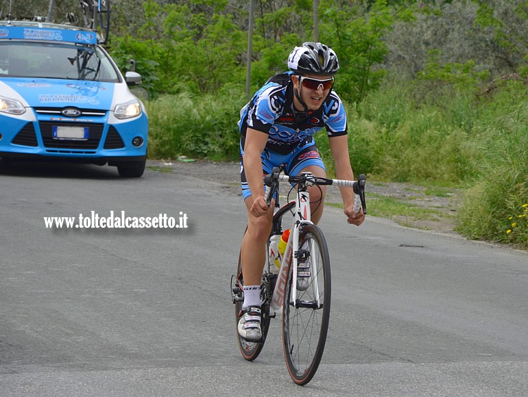 COPPA 1� MAGGIO "IL CERAMISTA" 2013 - Corridore dell'AS Andora Ciclismo seguito dalla sua ammiraglia