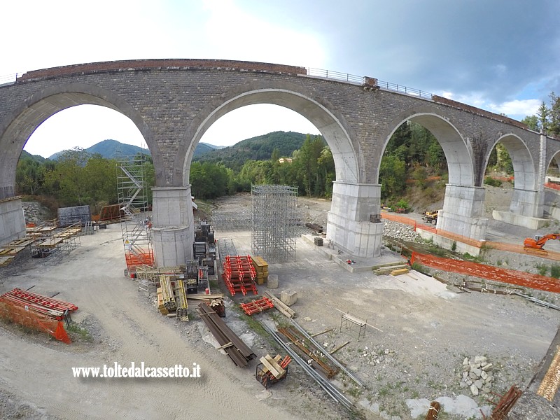 FERROVIA AULLA-LUCCA (01 Settembre 2024) - Consolidamento del ponte sul Tassonaro a Pieve San Lorenzo in via di ultimazione