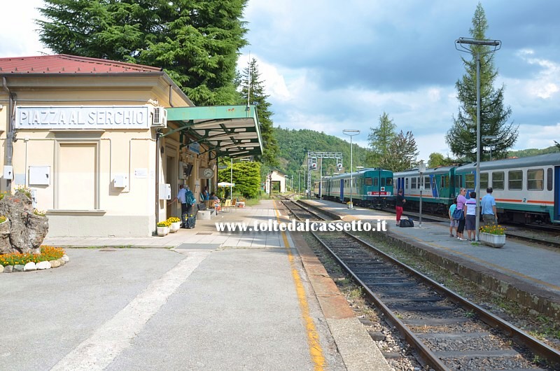 FERROVIA AULLA-LUCCA - La stazione di Piazza al Serchio