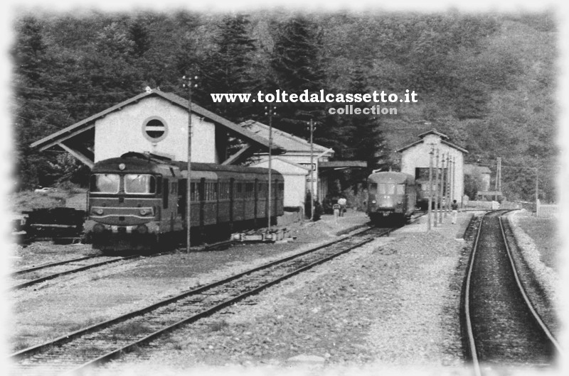 FERROVIA AULLA-LUCCA - La stazione di Piazza al Serchio in una foto d'epoca (cortesia di Paolo Bigi)