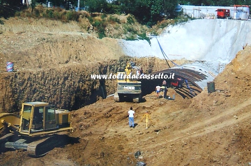 FERROVIA PONTREMOLESE (S.Stefano Magra) - Lavori a cielo aperto per allestire il tratto terminale della Galleria Serena