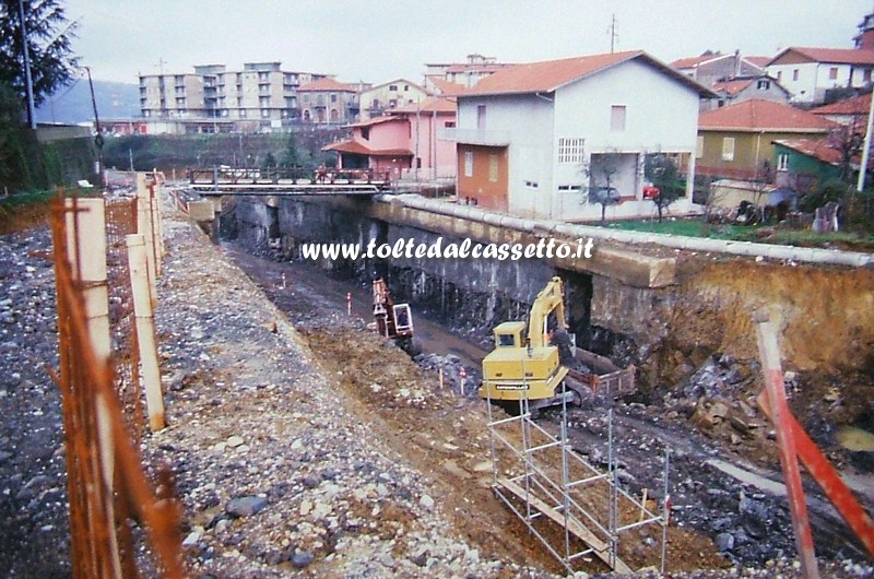 FERROVIA PONTREMOLESE (S.Stefano Magra)- Scavi a cielo aperto per allestire il tratto terminale della Galleria Serena