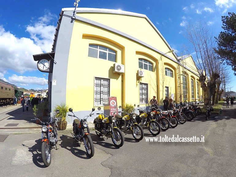 MUSEO TRENI STORICI DELLA SPEZIA (Open Day del 18 Marzo 2023) - Esposizione di moto storiche della Ducati