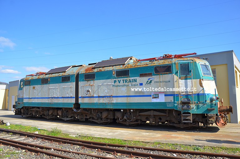 MUSEO TRENI STORICI DELLA SPEZIA (Open Day del 18 Marzo 2023) - Locomotiva elettrica E.636-385 (Photovoltaic Train)
