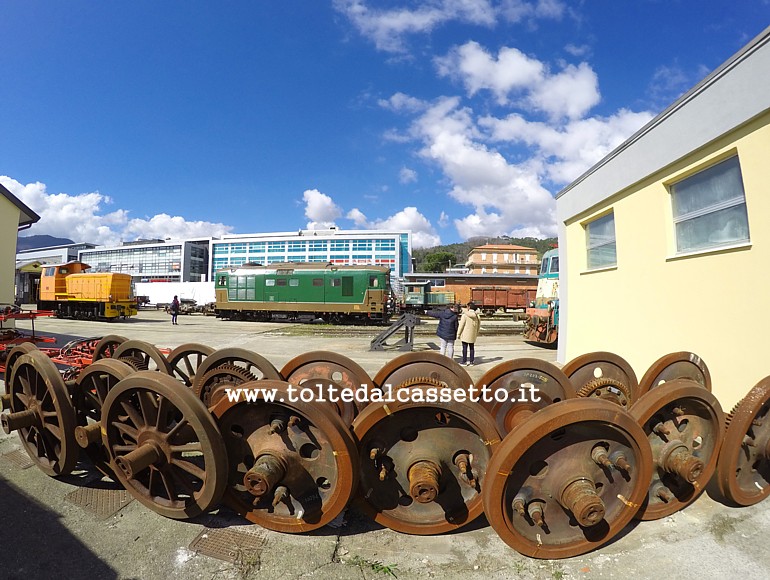 MUSEO TRENI STORICI DELLA SPEZIA (Open Day del 18 Marzo 2023) - Sale montate sul piazzale del deposito