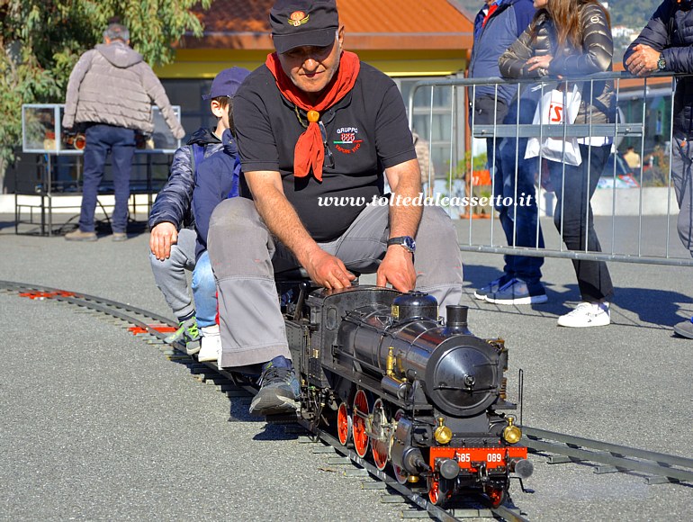 MUSEO TRENI STORICI DELLA SPEZIA (Trenini del Gruppo 835 Vapore Vivo) - In viaggio sulla locomotiva a vapore 685-089