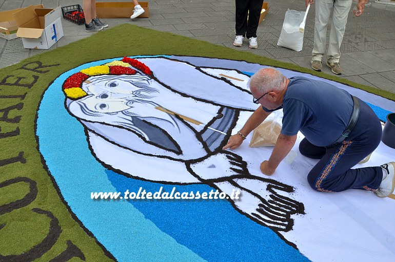 BRUGNATO (Infiorata del Corpus Domini 2016) - Abbozzo del quadro "Misericordes Sicut Pater" in Piazza Brosini