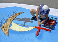 BRUGNATO (Infiorata del Corpus Domini 2019) - Allestimento disegno della barca di Ges il Salvatore