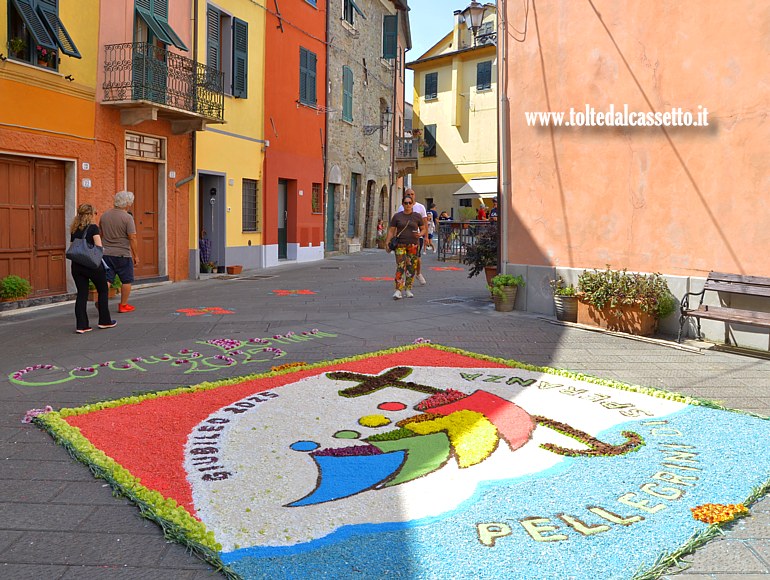 BRUGNATO (Infiorata del Corpus Domini 2025) - Quadro sul piazzale della chiesa con tema il Giubileo 2025