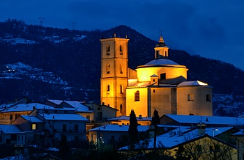 S.STEFANO DI MAGRA - Fotografia notturna della Pieve dopo la nevicata del 24 febbraio 2013