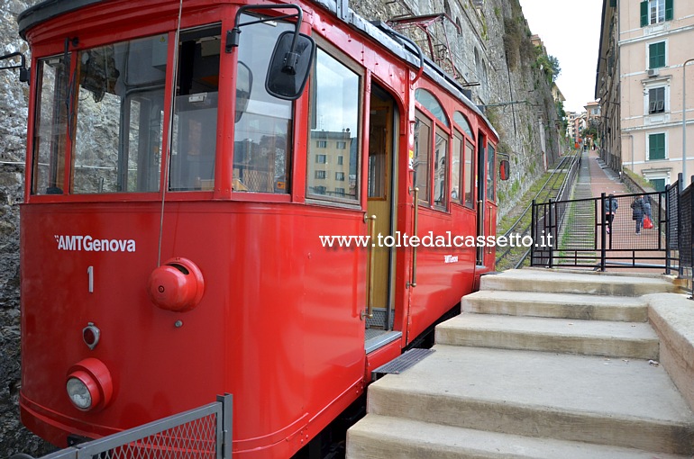 FERROVIA A CREMAGLIERA PRINCIPE-GRANAROLO - La stazione di Principe  posta alla base della ripida Salita di San Rocco