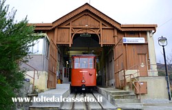 FERROVIA PRINCIPE-GRANAROLO - La  vettura n. 1 in sosta nella stazione collinare di Granarolo