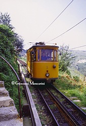 FERROVIA PRINCIPE-GRANAROLO - Foto d'epoca con vettura nei pressi della fermata intermedia di Via della Chiassaiuola