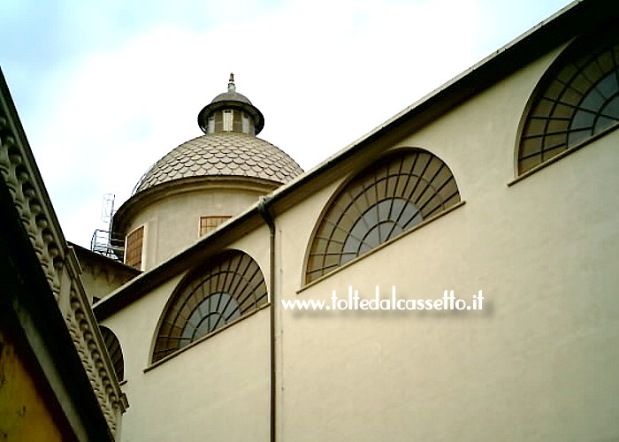 GENOVA - Particolare di Chiesa della Nunziata