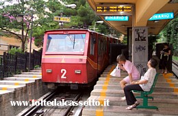 FUNICOLARE ZECCA-RIGHI - La cabina 2 nella stazione San Nicolò FUNICOLARE ZECCA-RIGHI - La cabina 2 nella stazione San Nicolò