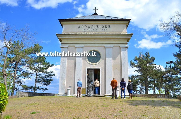 SANTUARIO DI NOSTRA SIGNORA DELLA GUARDIA - La cappella che ricorda l'Apparizione della Vergine Maria avvenuta il 29 agosto 1490