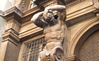 GENOVA - particolare di palazzo in Piazza della Meridiana