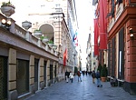 GENOVA - Via Garibaldi (Unesco World Heritage Centre), lato Palazzo Rosso (a destra)
