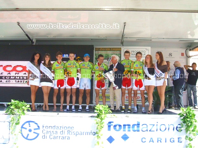 GIRO DELLA LUNIGIANA 2007 - Maglia senape per i ragazzi della Polonia, che  risultata la migliore squadra straniera