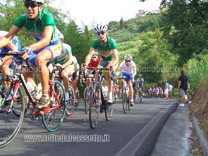 GIRO DELLA LUNIGIANA 2008 - La salita della Carlotta a Castelnuovo Magra, impegnativa ascesa di quasi tutte le edizioni della corsa