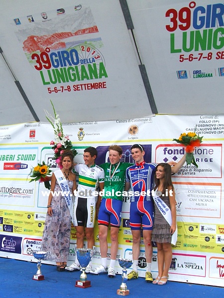 GIRO DELLA LUNIGIANA 2013 - Premiazione dei primi tre classificati: 1) Geoghegan Tao Hart (Gran Bretagna) - 2) Scott Davis (Gran Bretagna) - 3) Robert Power (Australia)