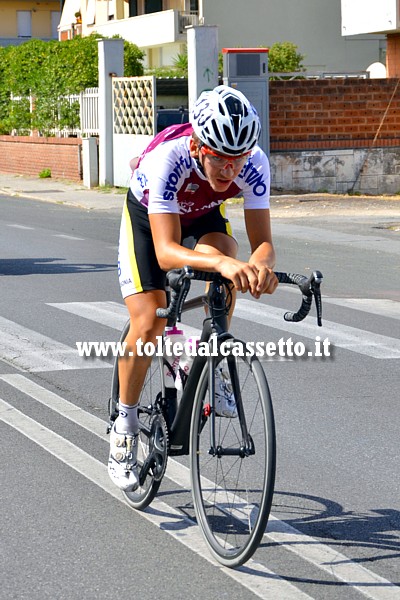 GIRO DELLA LUNIGIANA 2017 (prima tappa) - Il trentino Matteo Polo (n.130) tenta un allungo durante uno dei passaggi previsti sul viale della Partaccia dove era posto l'arrivo