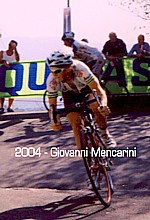 L'australiano Patrick Shaw, n. 6 di pettorale, nell'ultima curva della cronoscalata di Fosdinovo L'australiano Patrick Shaw, n. 6 di pettorale, nell'ultima curva della cronoscalata di Fosdinovo