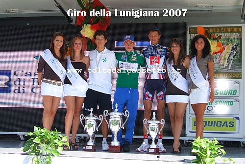 GIRO DELLA LUNIGIANA 2007 - Premiazione dei primi tre in classifica generale: Giorgio Cecchinel (34) - Daniele Ratto (1) - Dimitri Le Boulch (305)