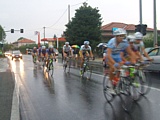 GIRO DELLA LUNIGIANA 2011 - Un nubifragio si abbatte sull'ultima tappa Castelnuovo-Casano. Fra pochi minuti lo stop definitivo alla corsa