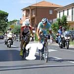 Prima tappa - Il Kazako Dmitry Lukyanov (n.95) si aggiudica un traguardo volante a Molicciara, battendo in volata il lombardo Matteo Cigala (n. 164)