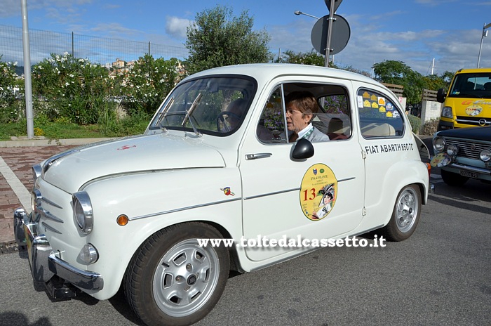 EVA AL VOLANTE 2013 - Una Fiat Abarth 850 TC