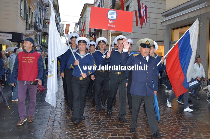 FESTA DELLA MARINERIA 2013 - L'equipaggio della nave scuola russa Mir durante la parata nel centro storico della Spezia