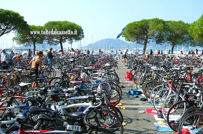 LERICI - Non solo mare, ovvero le biciclette del "Triathlon Sprint"