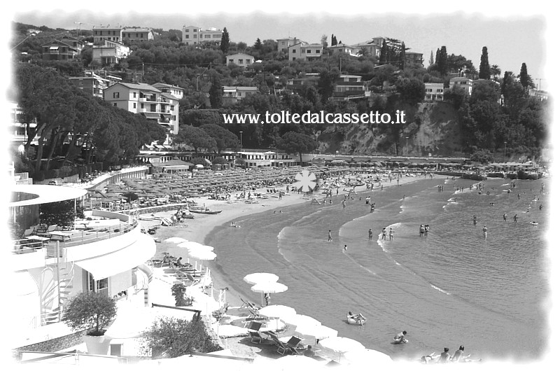 LERICI - La spiaggia del Lido nella stagione estiva