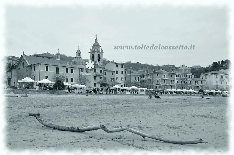 SAN TERENZO - La spiaggia in inverno