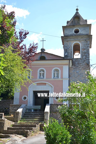 COLONNATA - La cappella della famiglia Cattani