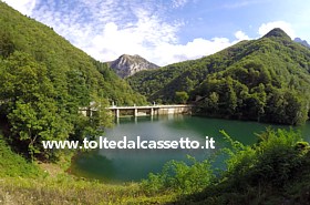 ALPI APUANE - Panoramica del lago artificiale di Isola Santa